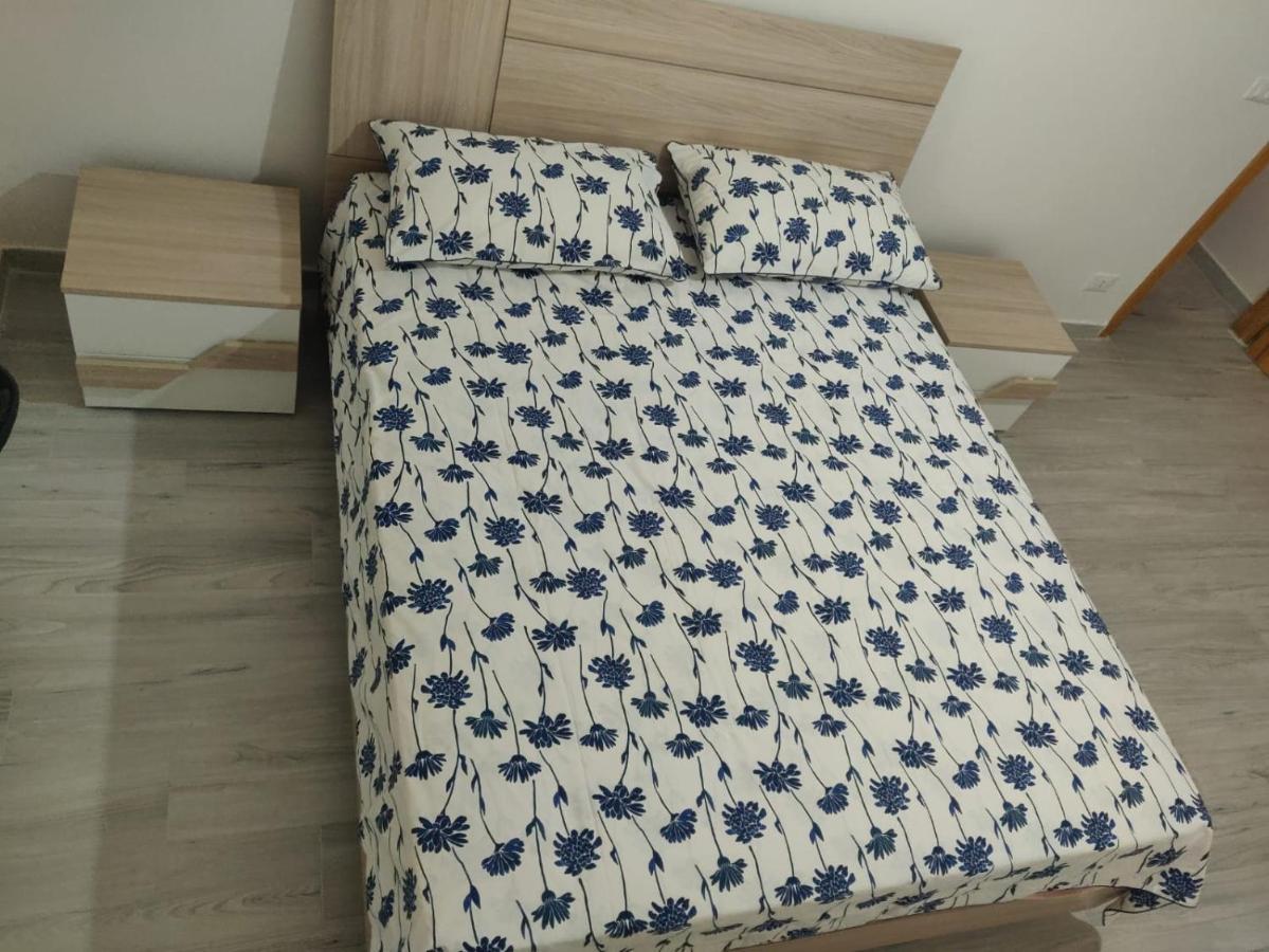The Terrace Apartment ซานตา เชซาเรอา แตร์เม ภายนอก รูปภาพ